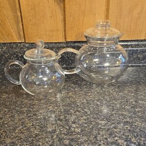 2 Clear Glass Teapots